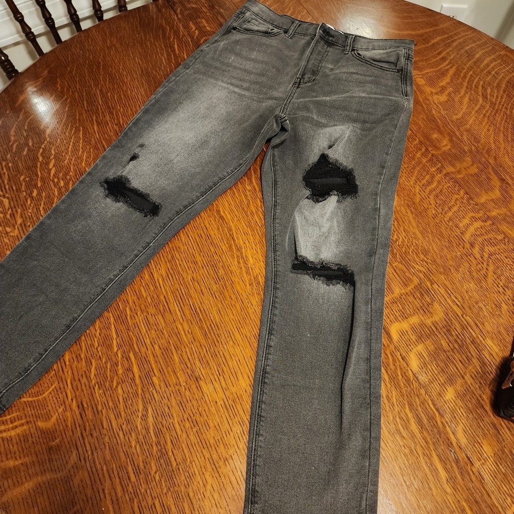 Celebrity Pink Jeans Size 9 Black Wash Women's  High Rise Distressed